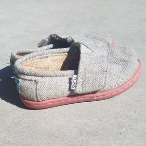 Girls Tiny Toms Shoes